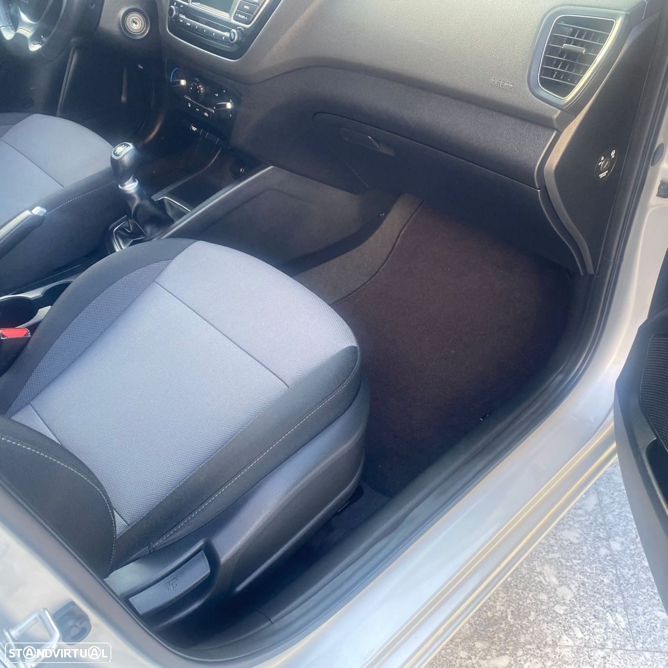 Hyundai i20 1.2 Blue Access+Bluetooth - 30