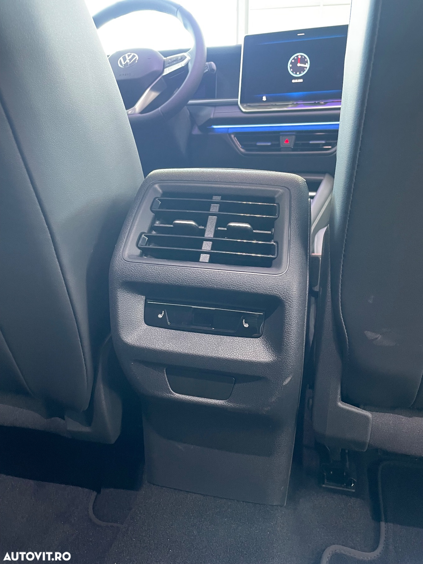 Volkswagen Tayron 1.5 TSI DSG PHEV Life - 8