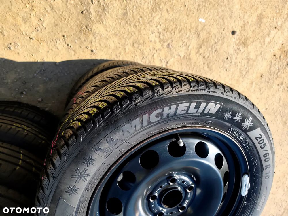5x112 Koła Zimowe Zima Felgi Stalowe Stal 16 VW SHARAN PASSAT B8 B7 B6 B5 TOURAN II 2 CADDY III 3 IV 4 GOLF 6 VI 7 VII AUDI Q2 A6 C6 C5 A4 B7 B6 SKODA SUPERB YETI OCTAVIA II 2 III 3 IV 4 SEAT EXEO ALHAMBRA ALTEA XL 21r. ALU-RAD Legnica 6mm 205/60 - 6