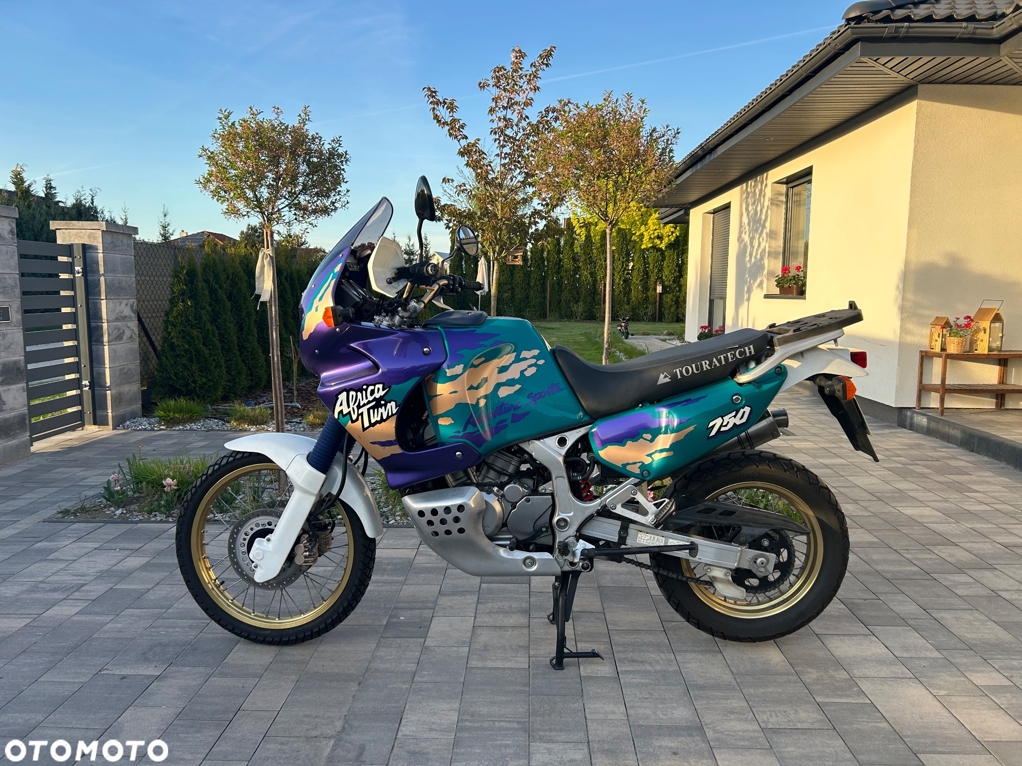 Honda XRV - 2