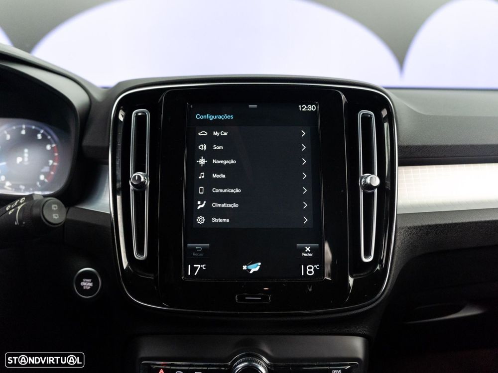 Volvo XC 40 1.5 T2 Momentum Plus Geartronic - 35