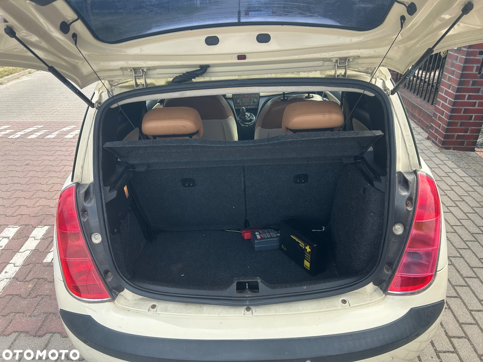 Lancia Ypsilon - 6