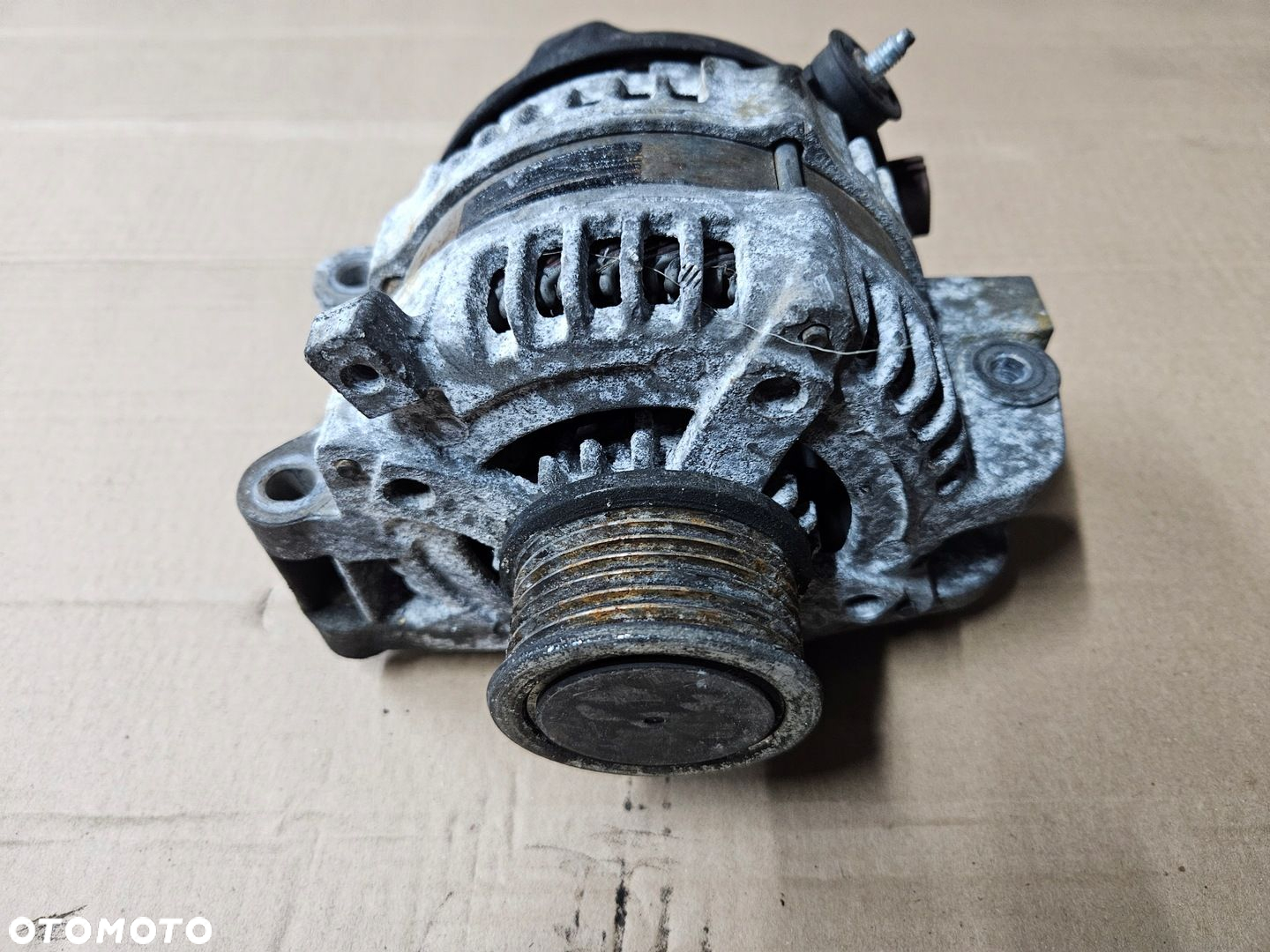 TOYOTA VERSO AURIS AVENSIS T27 09-17 D4D ALTERNATOR - 2