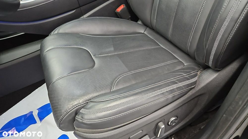 Hyundai Santa Fe - 12