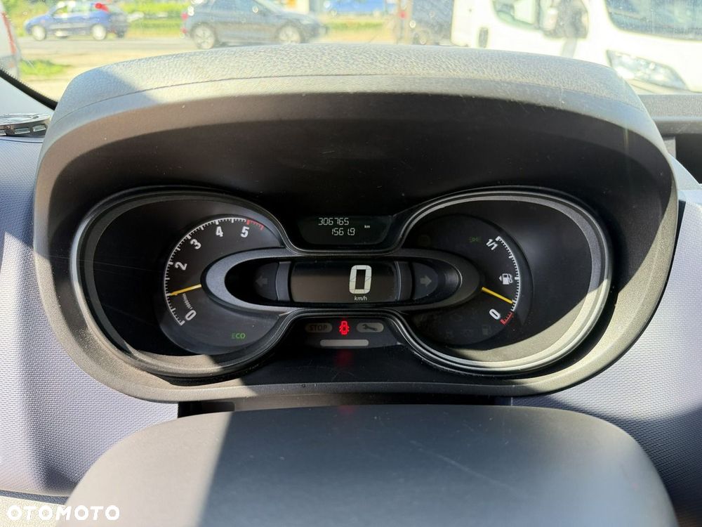 Opel Vivaro - 21