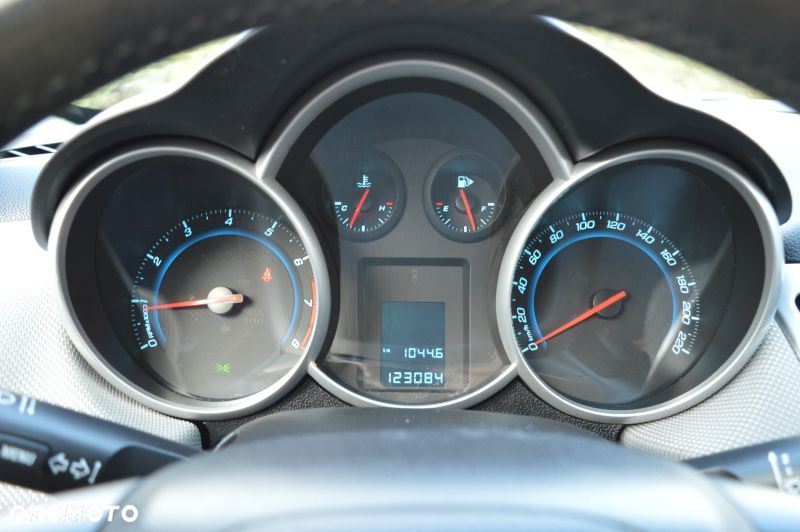 Chevrolet Cruze - 20