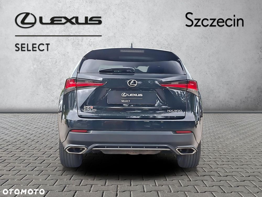 Lexus NX 300 GPF F Sport AWD - 4