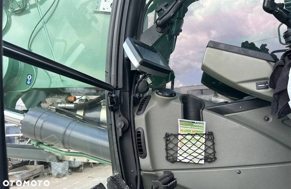 Liebherr R 926 SLC - 13