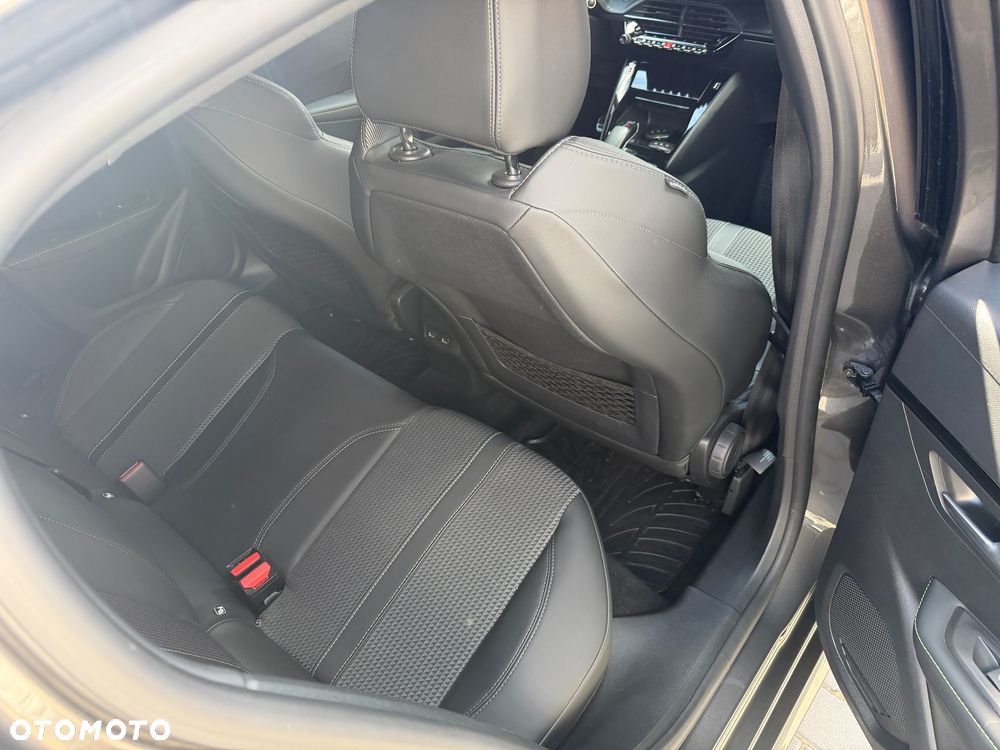 Peugeot 208 PureTech 130 EAT8 GT Pack - 8