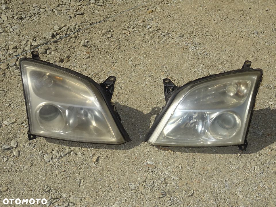 LAMPY REFLEKTORY PRZÓD SOCZEWKA H7 ORG. GM LAMPA PRAWA VECTRA C SIGNUM - 1