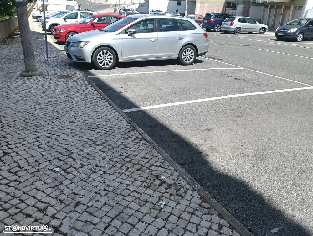 SEAT Leon ST 1.6 TDI Reference Ecomotive - 4