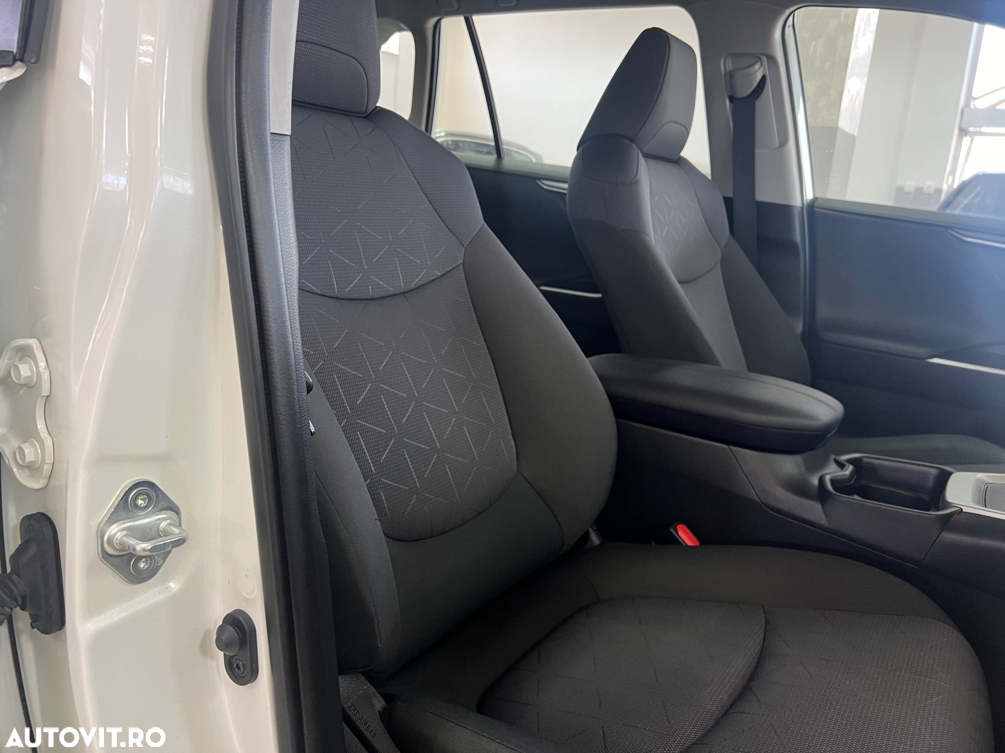 Toyota RAV4 - 5