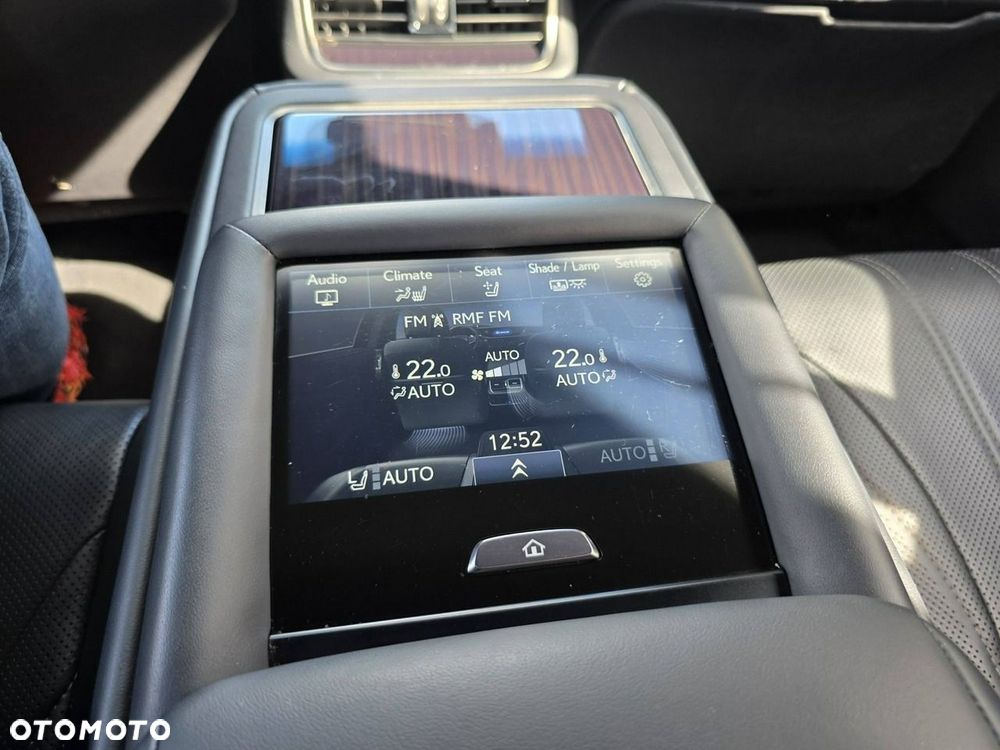 Lexus LS 500h Business Edition AWD - 34