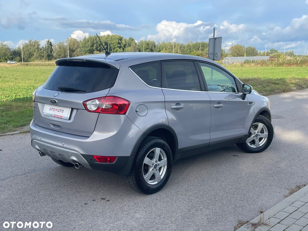 Ford Kuga 2.0 TDCi 2x4 Champions Edition - 18