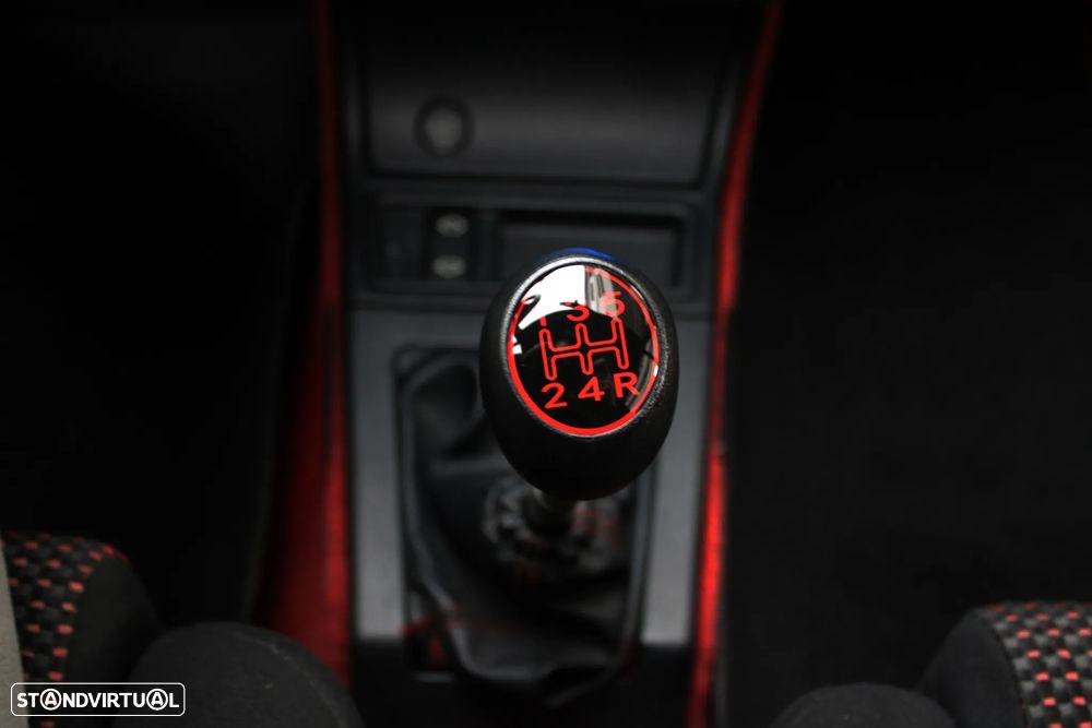 Peugeot 205 Cabrio 1.6 CTI - 37