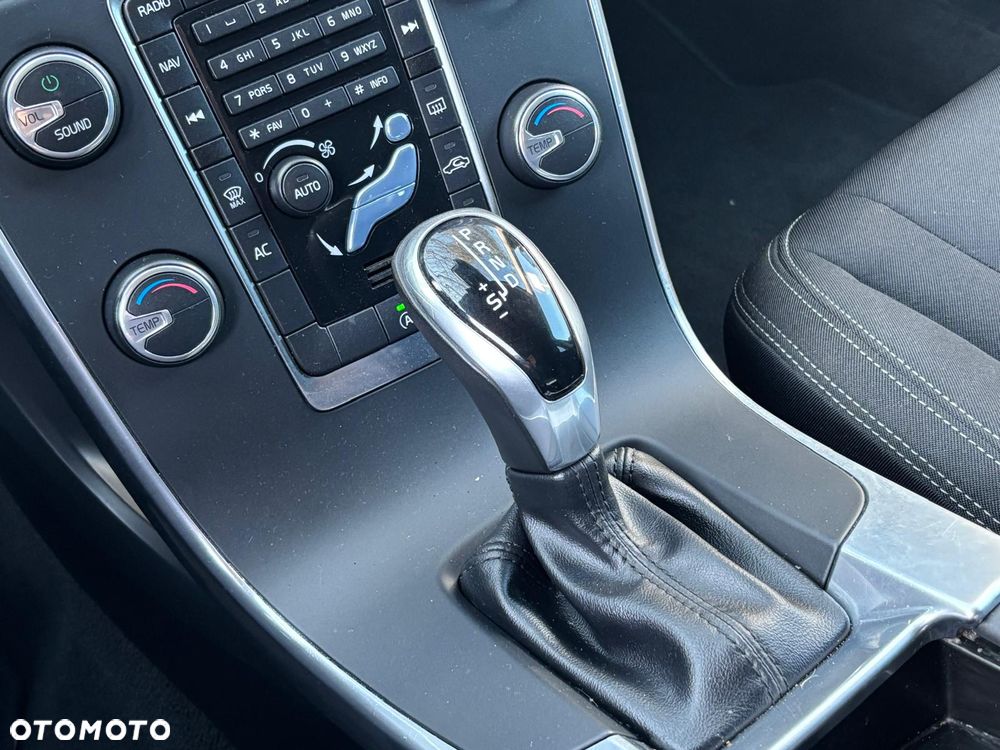 Volvo V60 D2 Drive-E Kinetic - 31