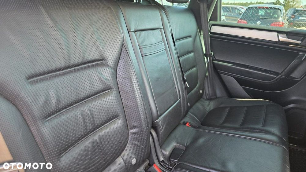 Volkswagen Touareg - 24