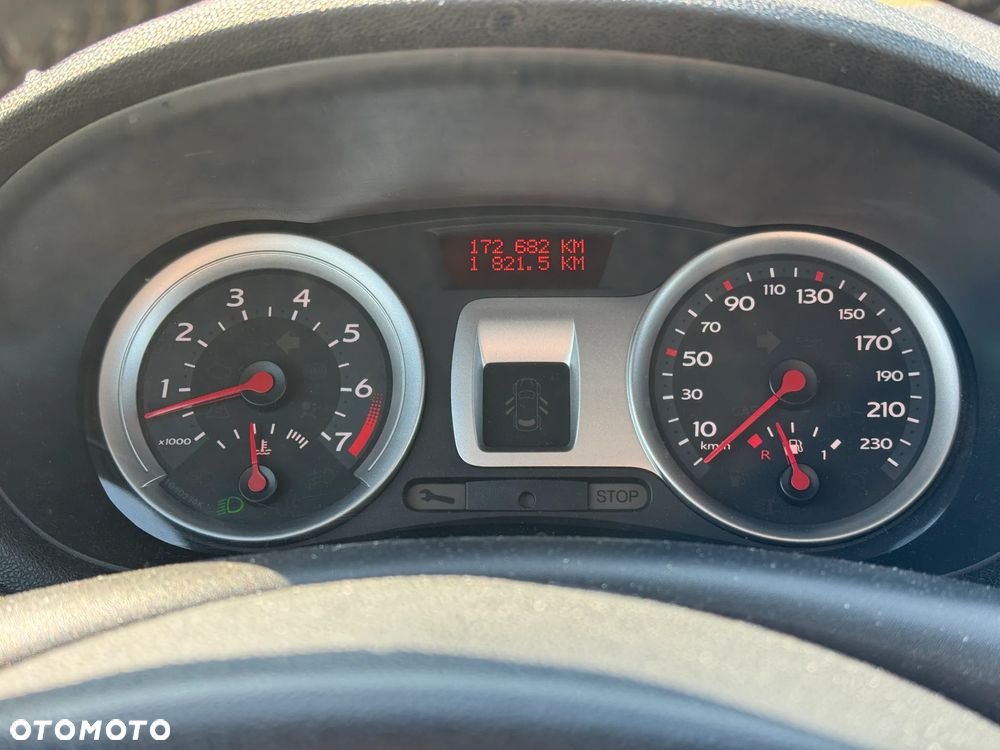 Renault Clio - 11