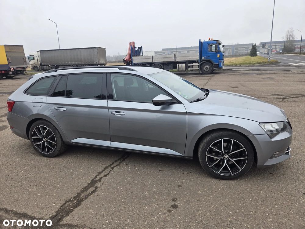 Skoda Superb 2.0 TDI Active - 10