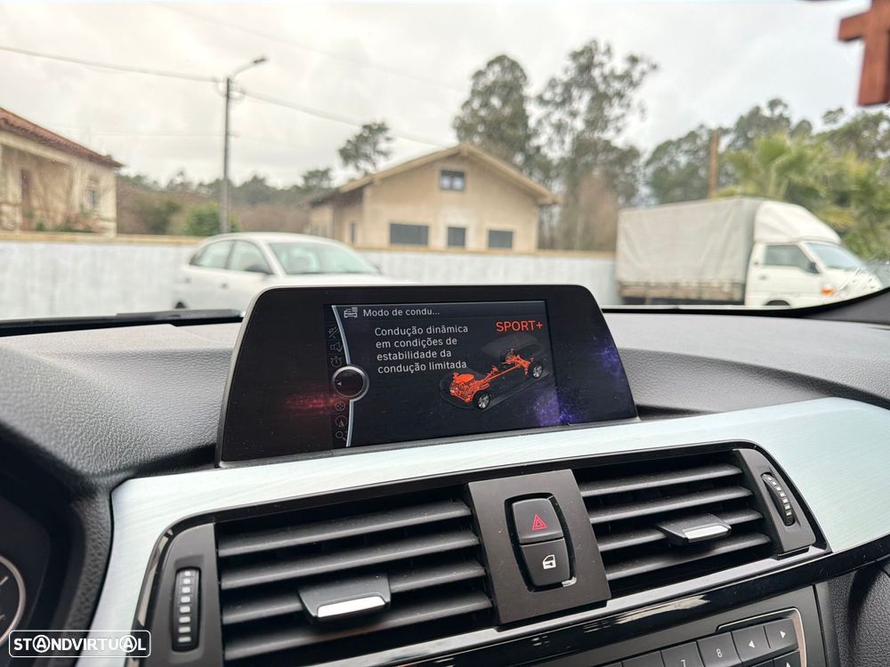 BMW 318 d Pack M - 21