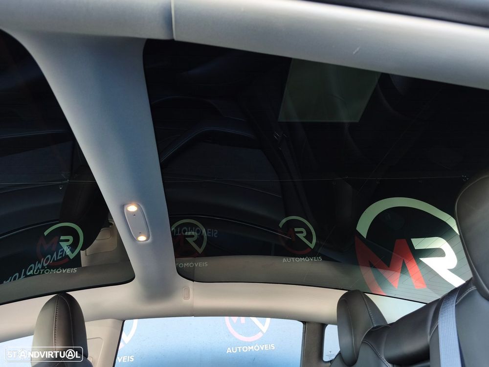 Tesla Model 3 - 34