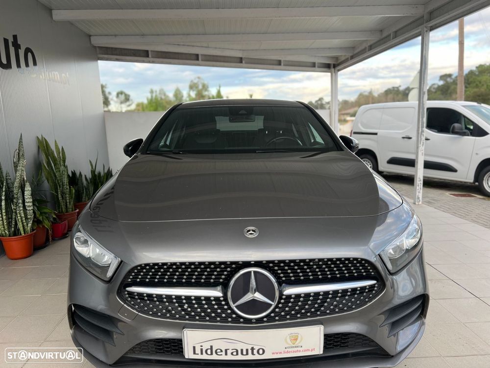 Mercedes-Benz A 250 Limousine e AMG Line - 2