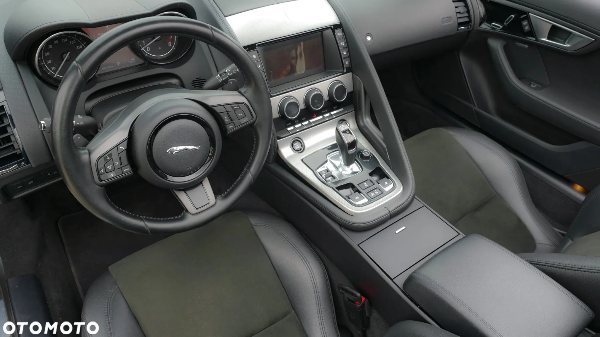 Jaguar F-Type Cabriolet R-Dynamic - 14
