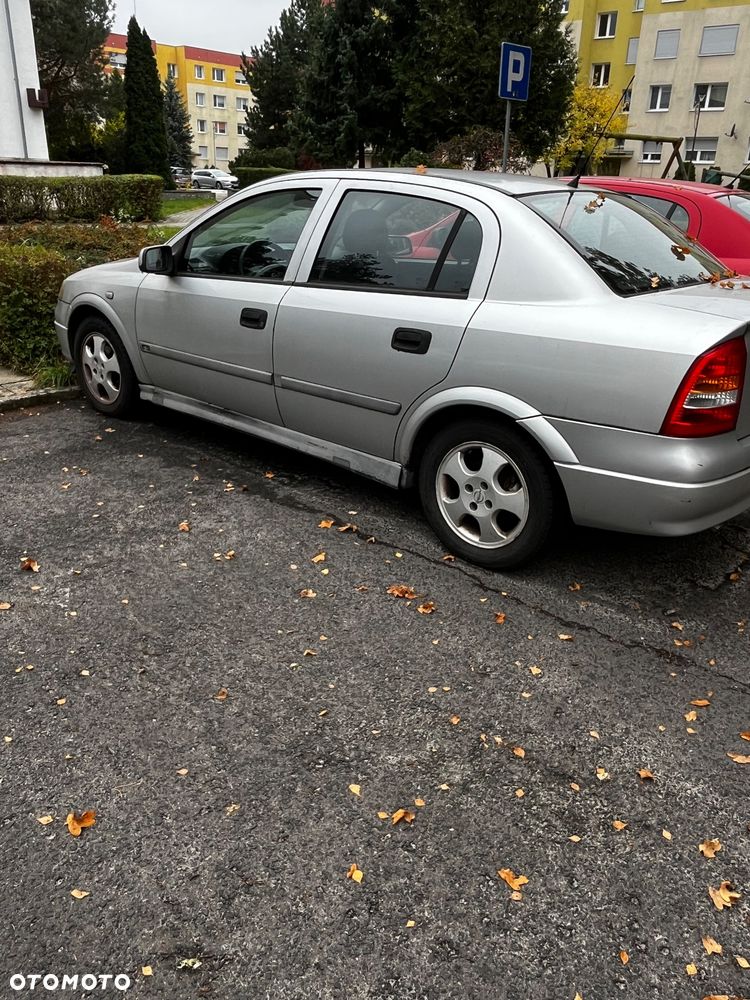 Opel Astra - 2