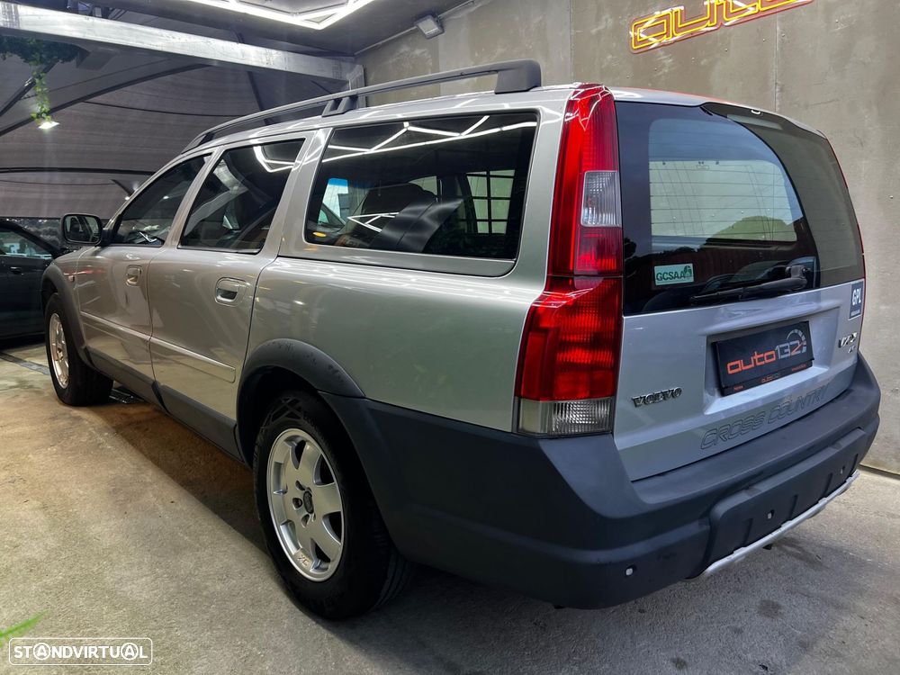 Volvo V70 Crosscountry - 43