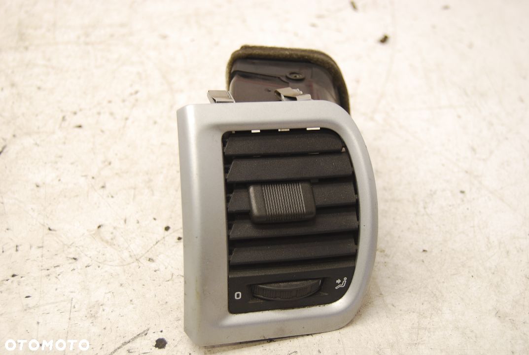 KRATKA NAWIEWU LEWA PRAWA 5J0819701 5J0819702 SKODA FABIA II ROOMSTER PRAKTIK 5J0819701C 5J0819702C - 1