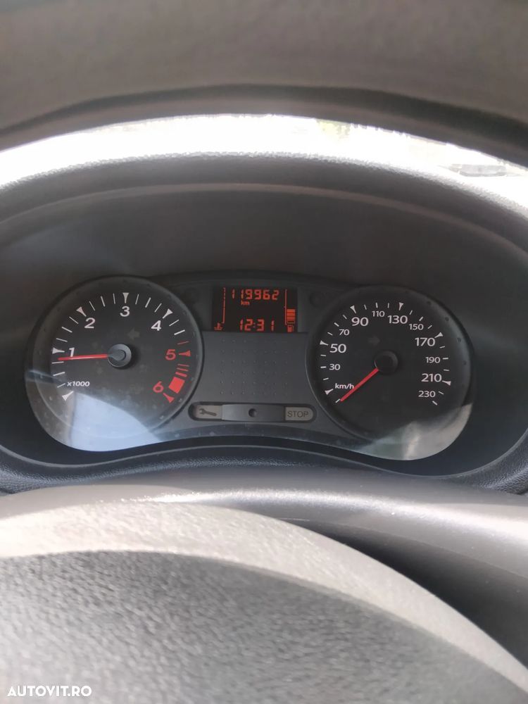 Renault Clio 1.5dCi Authentique - 5
