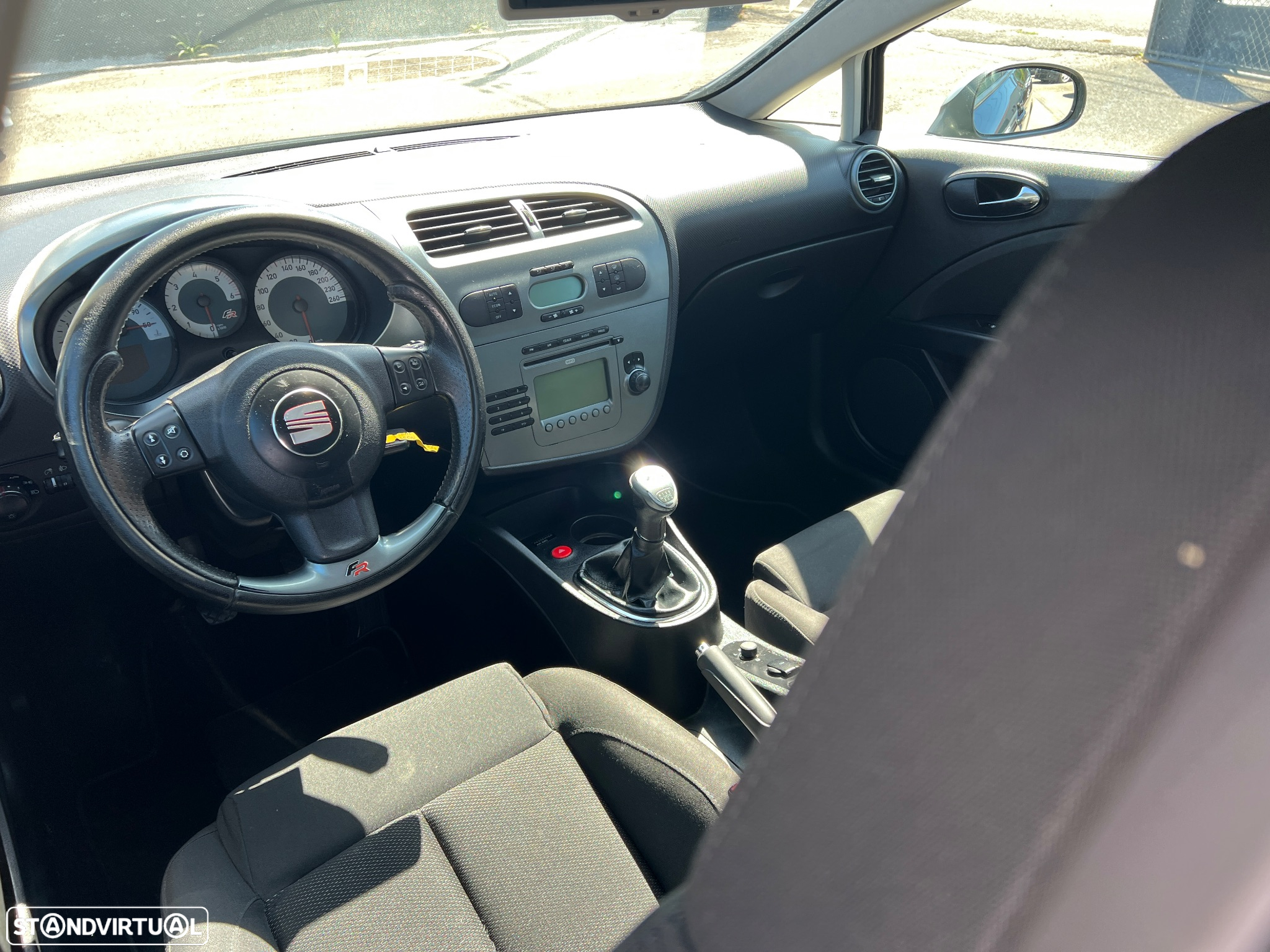 SEAT Leon 2.0 TDI FR 18 Tiago Monteiro - 28