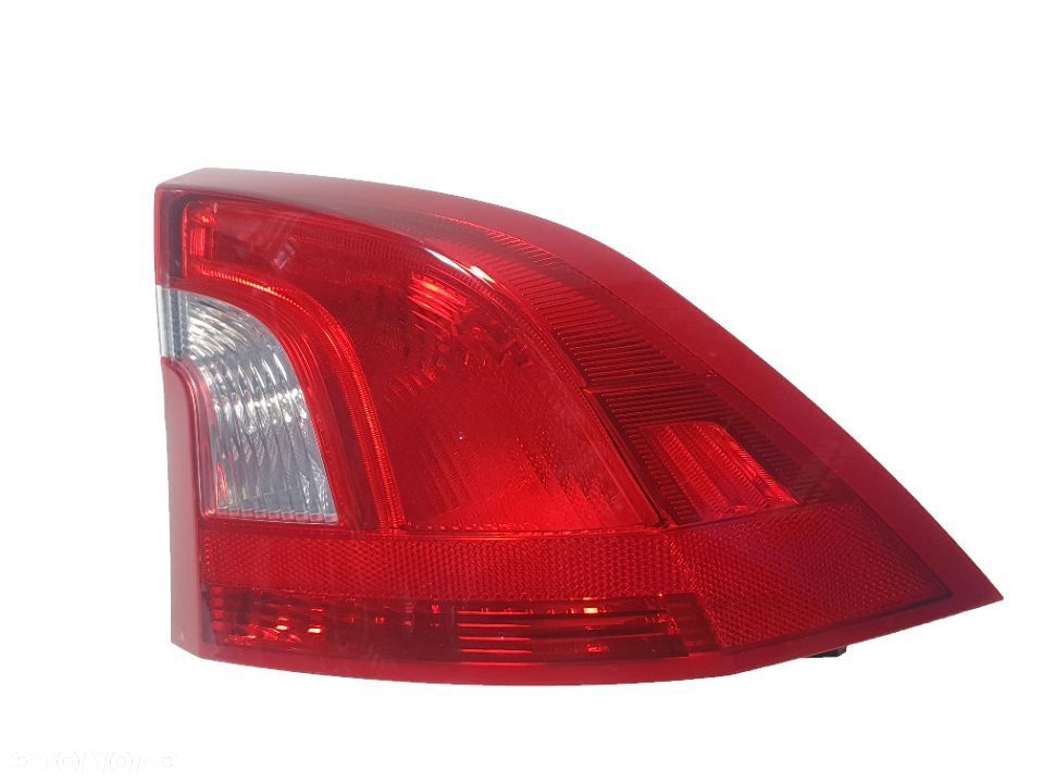 VOLVO S60 II 10-17 LED TYLNA LAMPA PRAWA