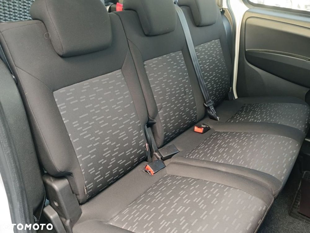 Opel Combo - 22