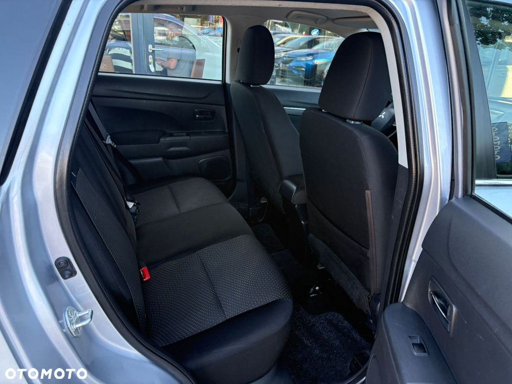 Mitsubishi ASX - 12