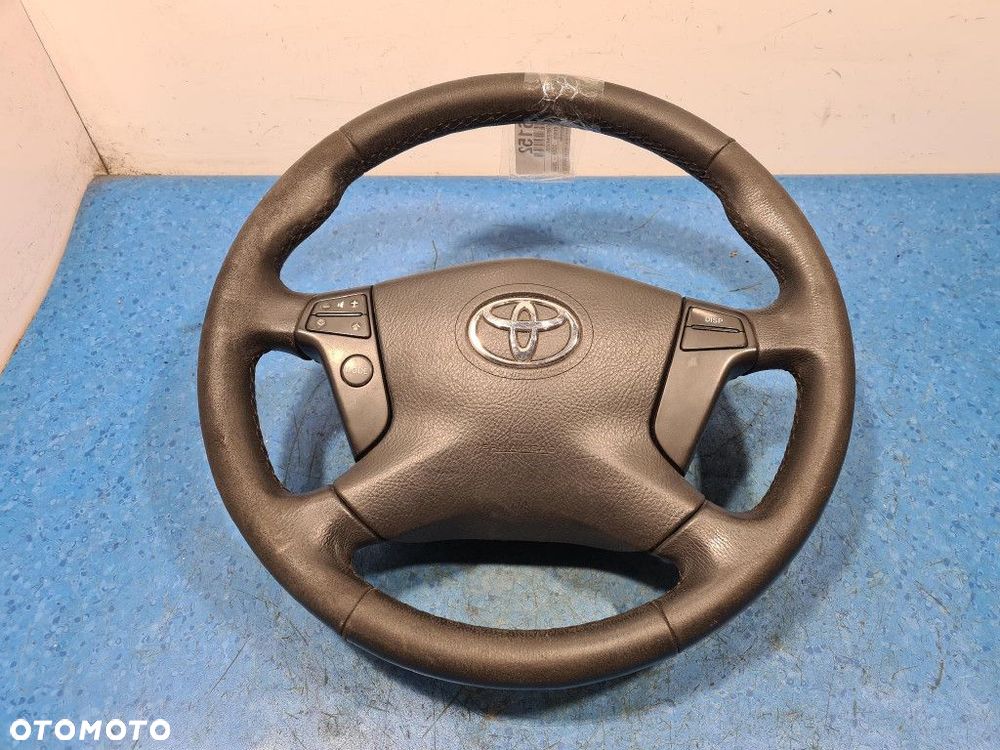 TOYOTA AVENSIS II T25 KIEROWNICA. - 1