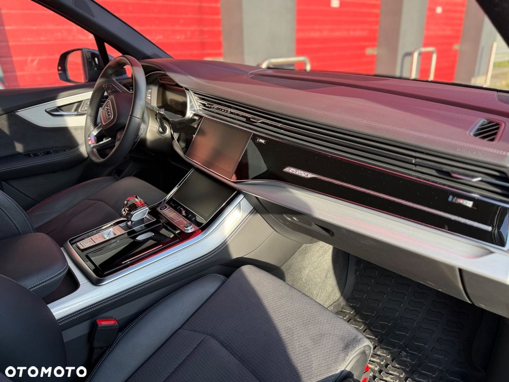 Audi Q7 - 9