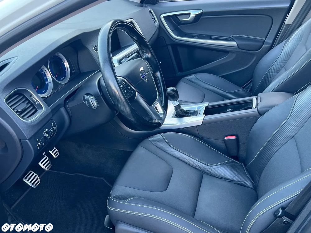 Volvo S60 D5 R-Design Summum - 20