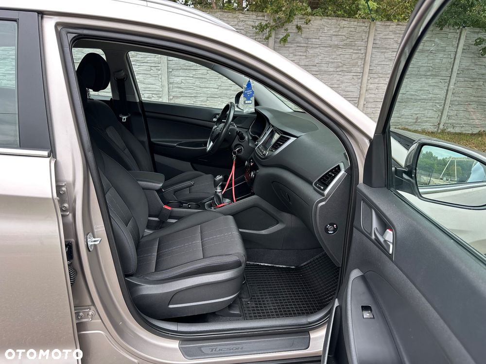 Hyundai Tucson 1.6 GDI BlueDrive Comfort 2WD - 10
