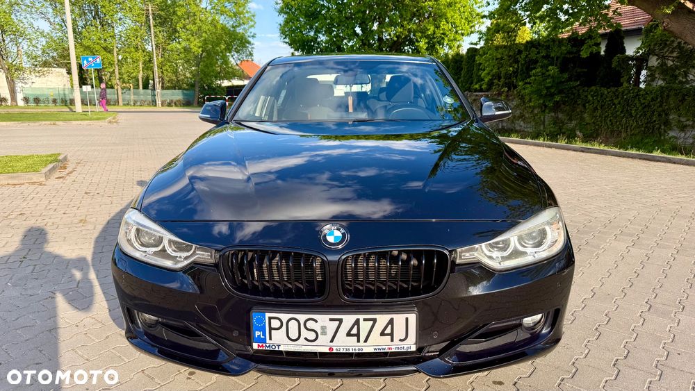 BMW Seria 3 320d Sport Line - 4