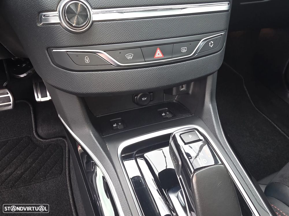 Peugeot 308 SW BlueHDi 130 EAT8 Stop & Start GT Pack - 28