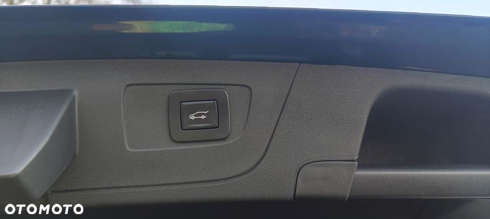 Opel Insignia 2.0 T 4x4 Exclusive S&S - 32