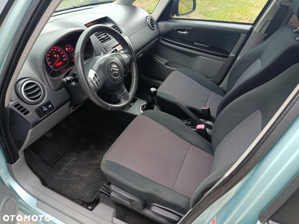 Suzuki SX4 1.6 VVT 4x2 Comfort - 10