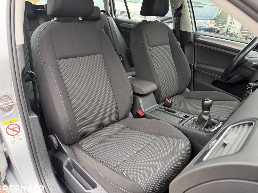 Volkswagen Golf 1.6 TDI BMT Comfortline - 22