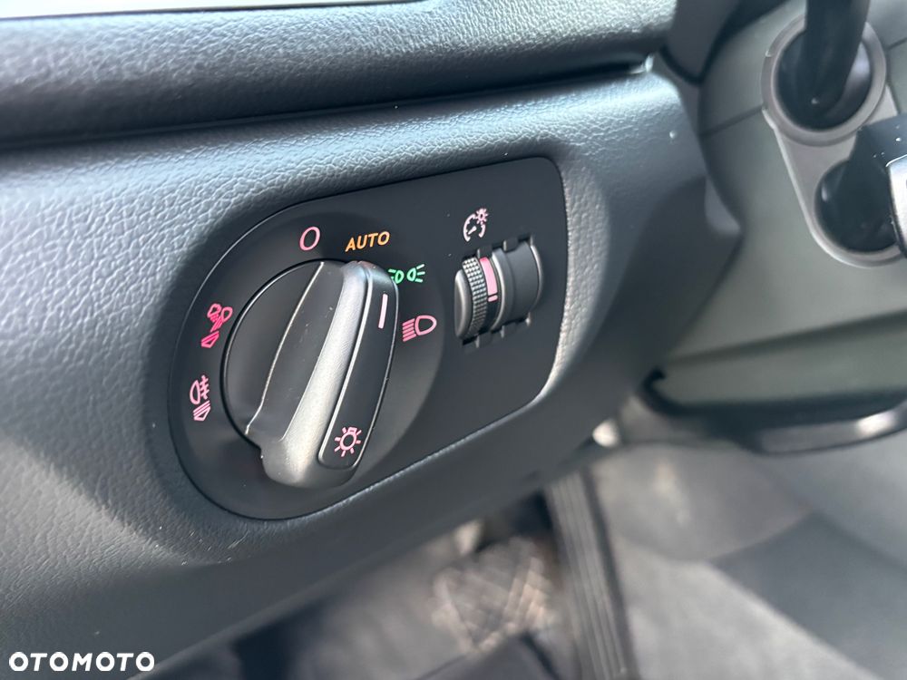 Audi Q3 1.4 TFSI Edycja Specjalna S tronic - 16