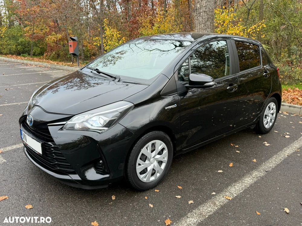 Toyota Yaris 1.5 VVT-i HSD Exclusive - 1