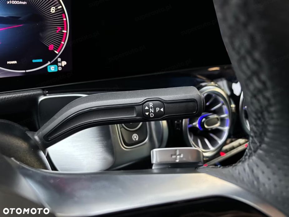 Mercedes-Benz GLB 200 AMG Line 7G-DCT - 10