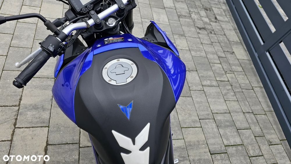 Yamaha MT - 17