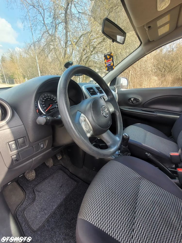Nissan Micra 1.2 Bild der Frau - 15