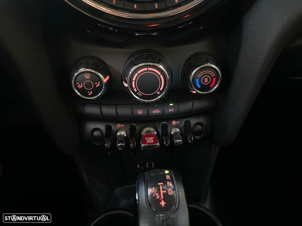 MINI 5 Portas Cooper D Aut. - 17